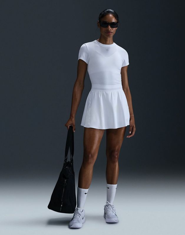 NikeCourt Advantage Women's Dri-FIT Short Sleeve Tennis Top (Hvit)